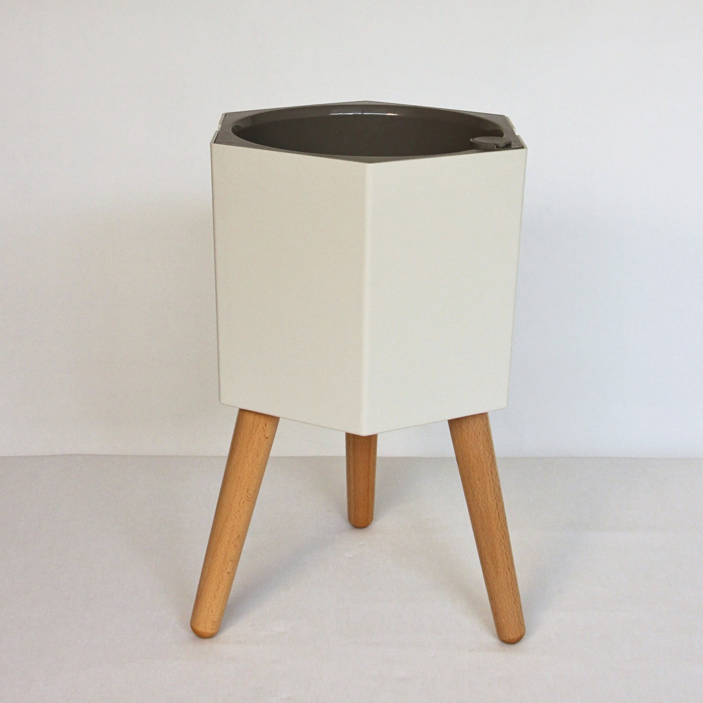 thirstypot hexagon planter studio shot hero